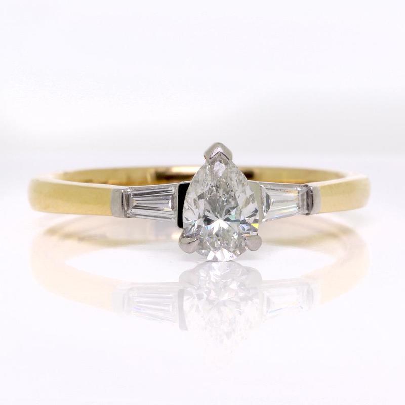 18ct Yellow & White Gold Pear Shape Diamond Ring